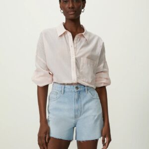 Short Jeans Claro Barra Desfiada Shoulder