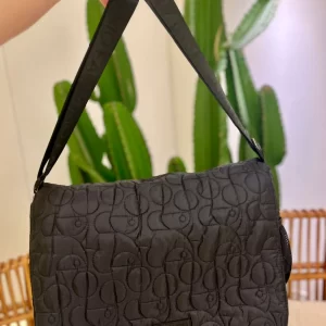 Bolsa Transversal Brisa Puffer Preto FARM ETC