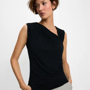 Blusa Malha Decote Assimétrico