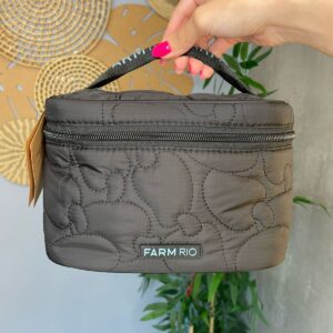 Nécessaire Farm Me Leva Puffer – Preto com Azul Liso