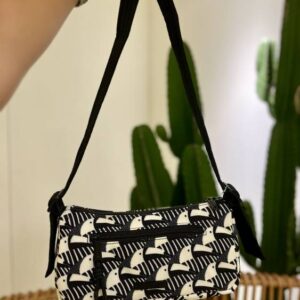 Bolsa Baguete Bico De Tucano