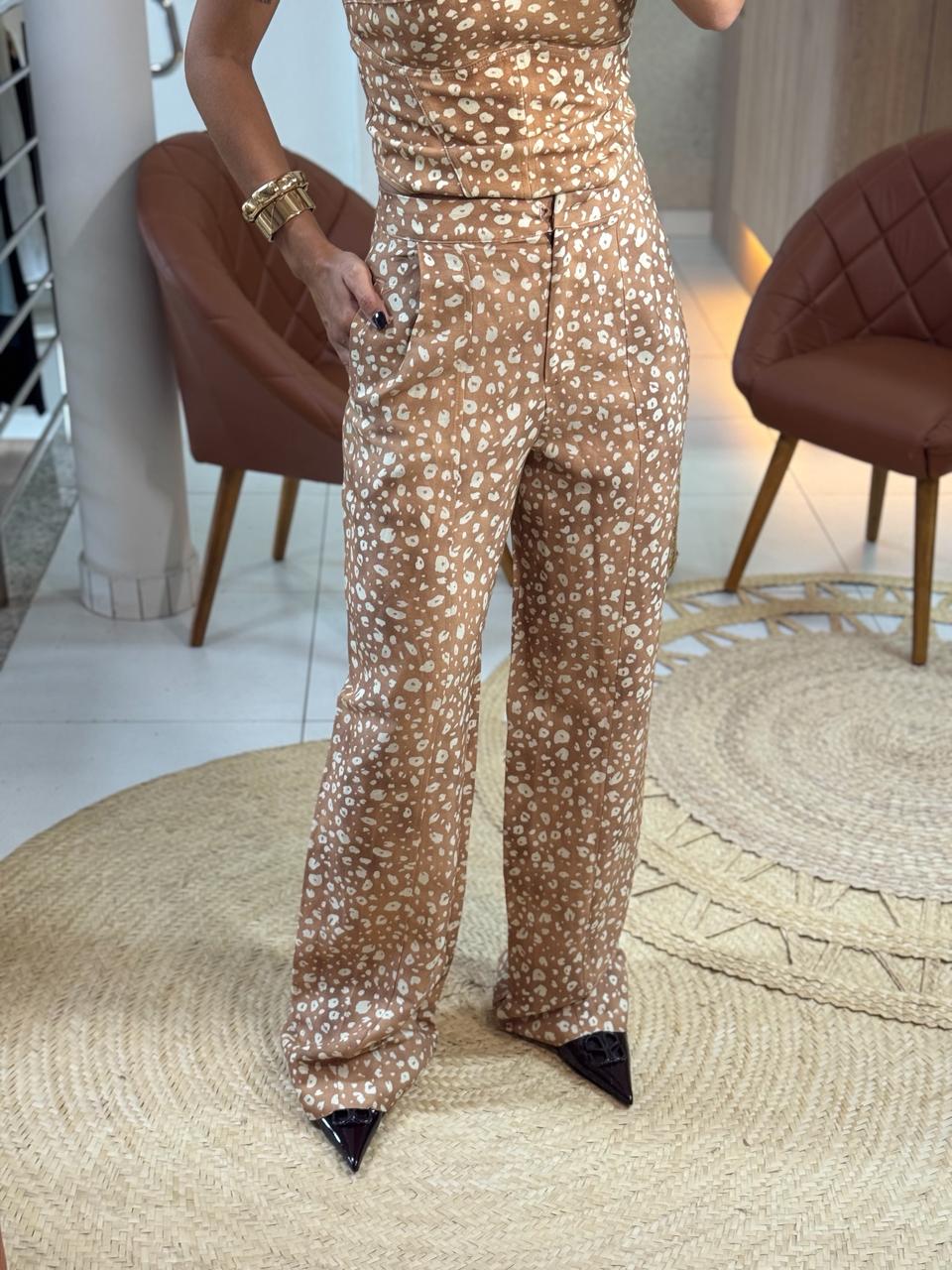 Calça Alfaiataria Wide Leg Animal Print - Imagem 3