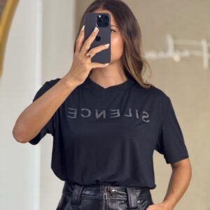 Camiseta Estampada Silence - Preto
