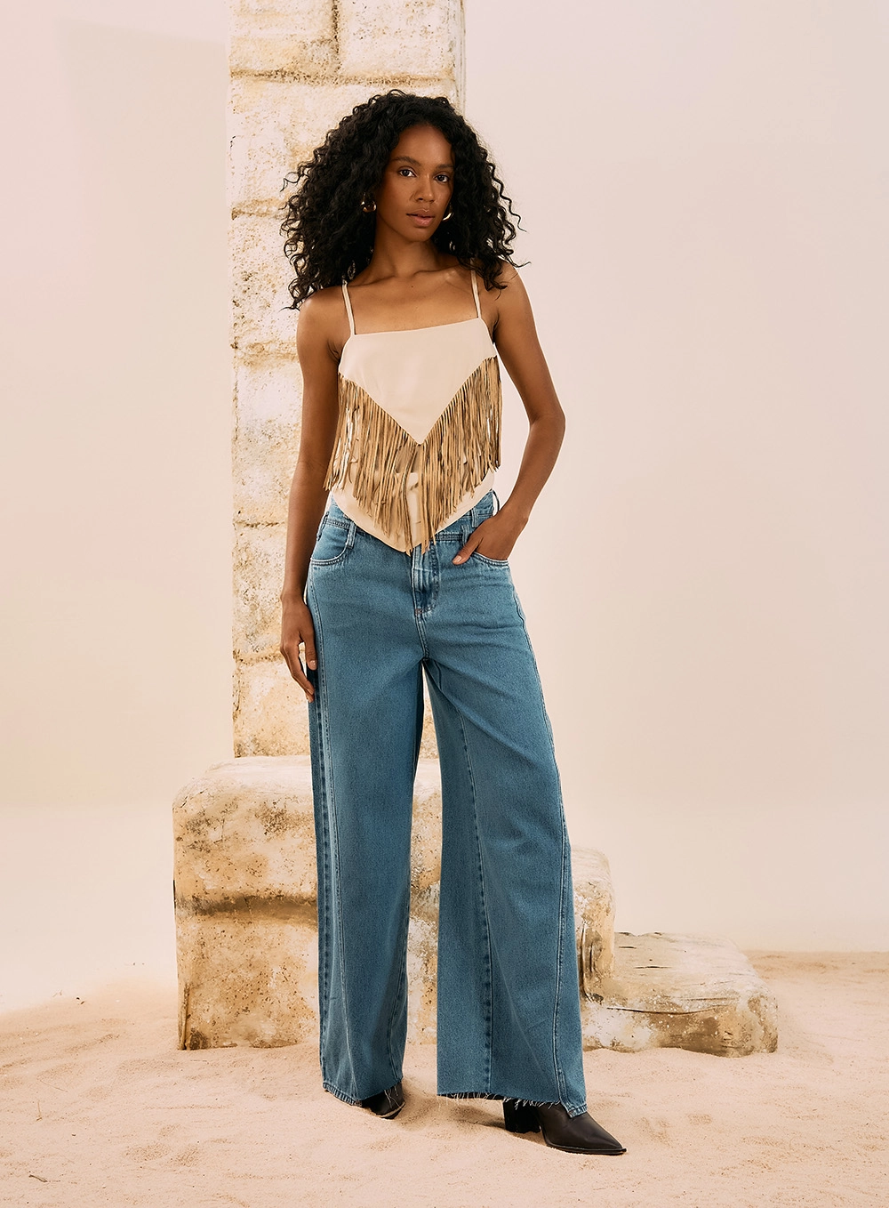Calça Jeans Wide Leg Com Recortes
