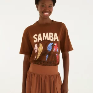 T-Shirt Media Na Avenida Marrom