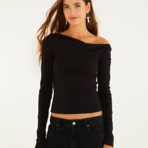 Blusa Decote Ombro Preto