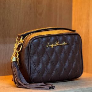 BOLSA CLÁSSICA EM COURO CAFÉ E ALÇA DE CORRENTES PEQUENA