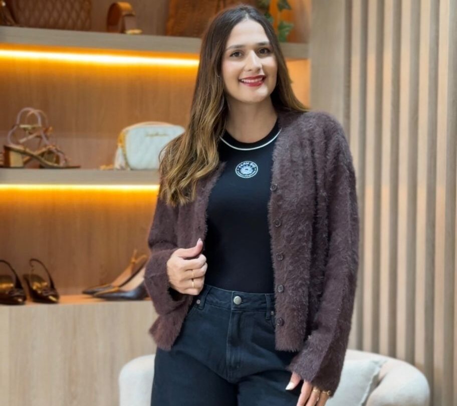 Cardigan Pelinho Tricot Básico Marrom