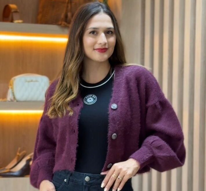 Cardigan Curto Pelinho