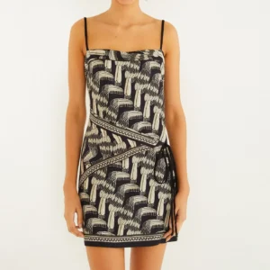 Vestido Curto Estampado Tucanário