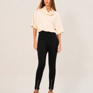 Calça Feminina Com Zíper Na Barra