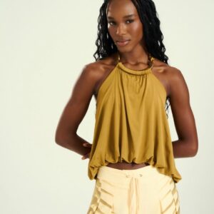Blusa Feminina Frente Única Com Gola