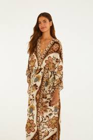 Vestido Cropped Estampado Romance De Pássaro