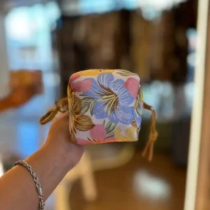 necessaire caçula floral bahia