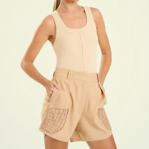 Short Feminino Alfaiataria Com Bolsos